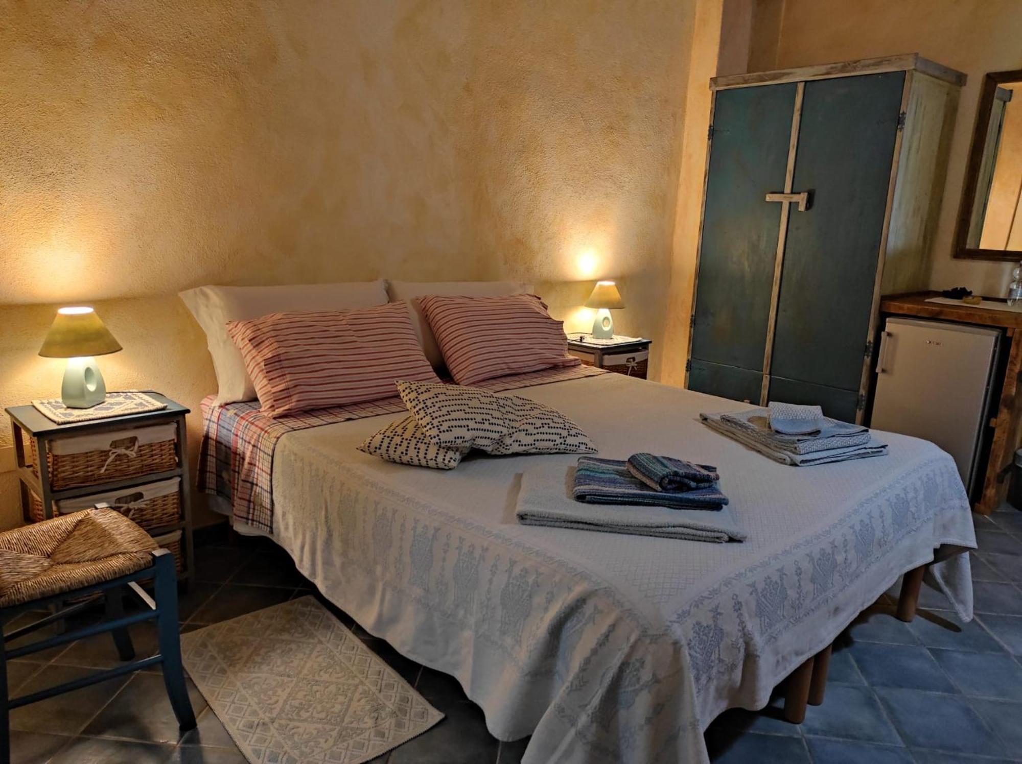 Bed and Breakfast Bbsupottai Cabras Exterior foto