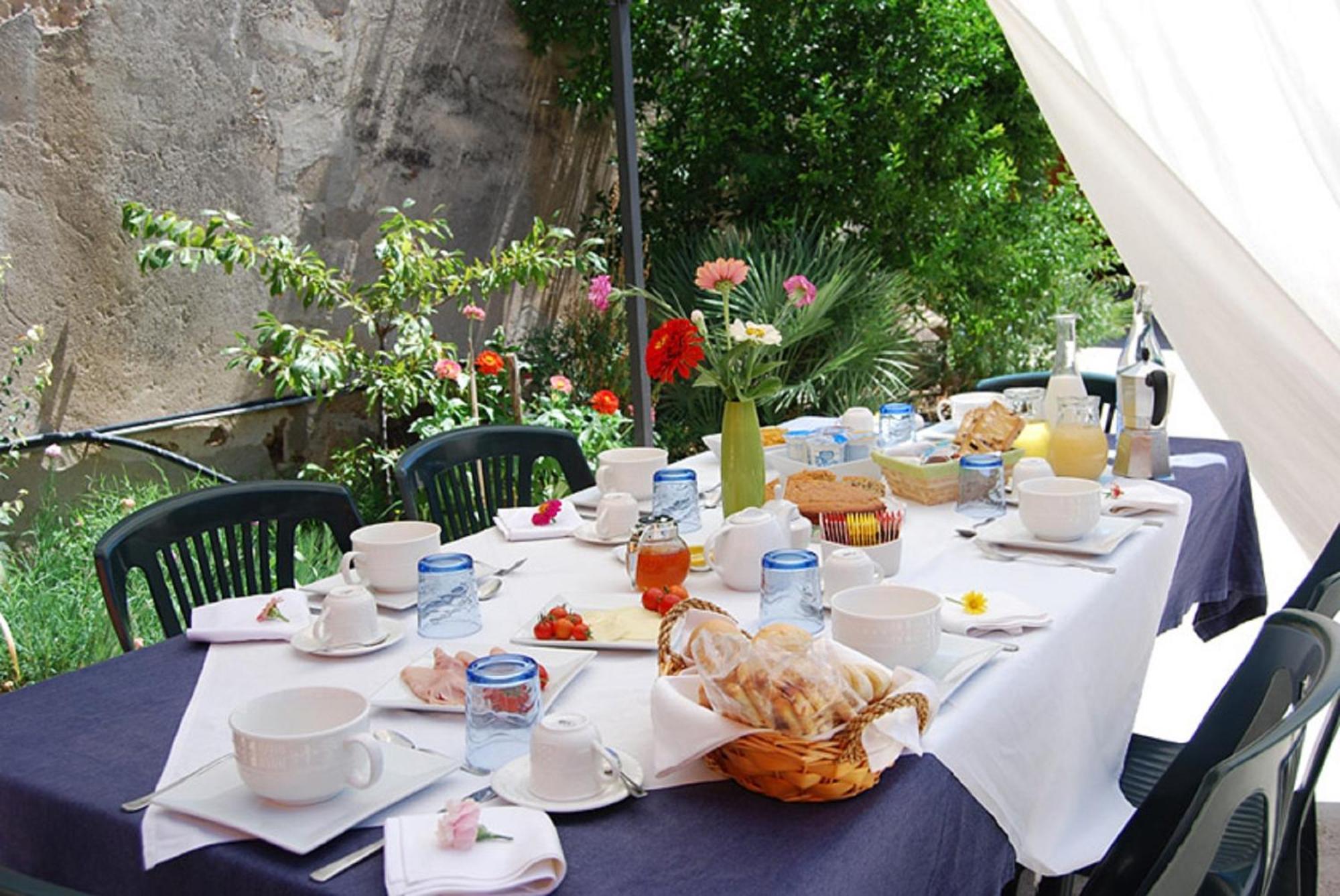 Bed and Breakfast Bbsupottai Cabras Exterior foto